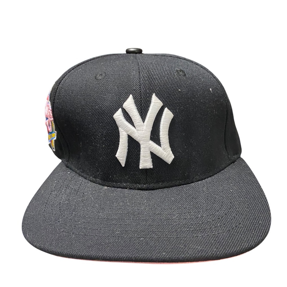Vintage New York Yankees SnapBack Hat 1999 World Series Pink Brim MLB Pro Edge